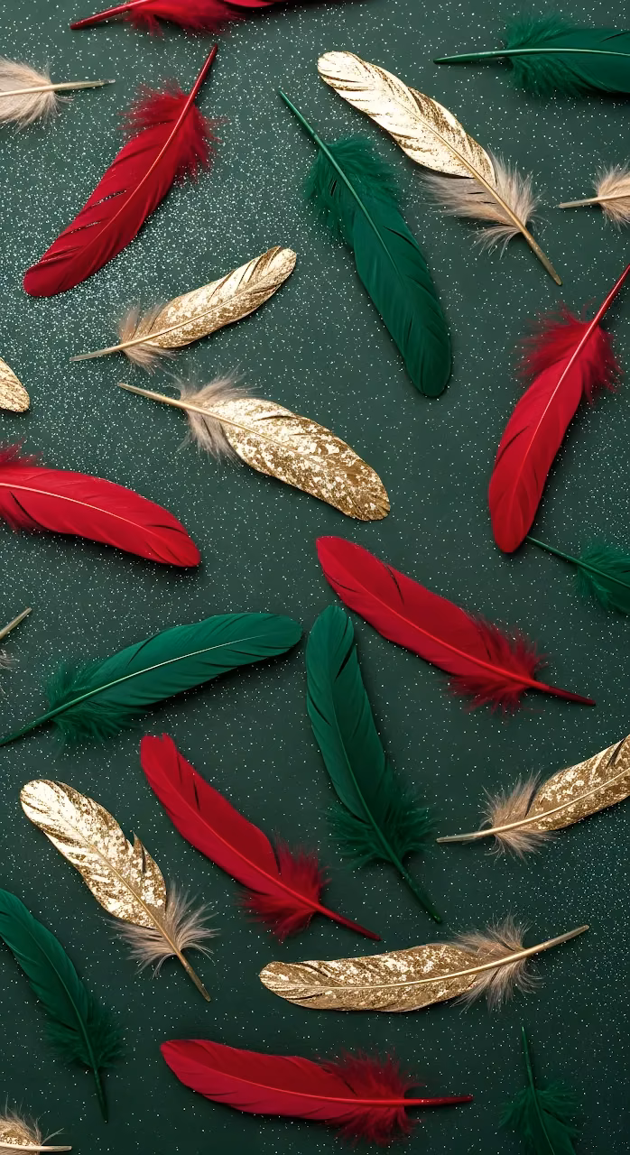 Christmas Feathers Red Green Gold Glitter Festive Pattern - Free Mobile AMOLED Wallpaper Background